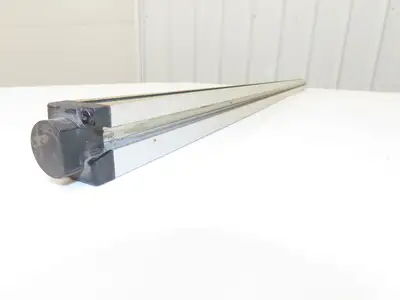 Sick ELGS6-0900D521 Light Curtain Sender 900mm Protected Height 16 Beam 15-30V
