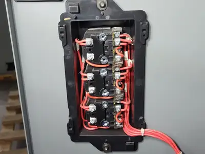 NEW ALLEN-BRADLEY YUTKNPN90/2AZ