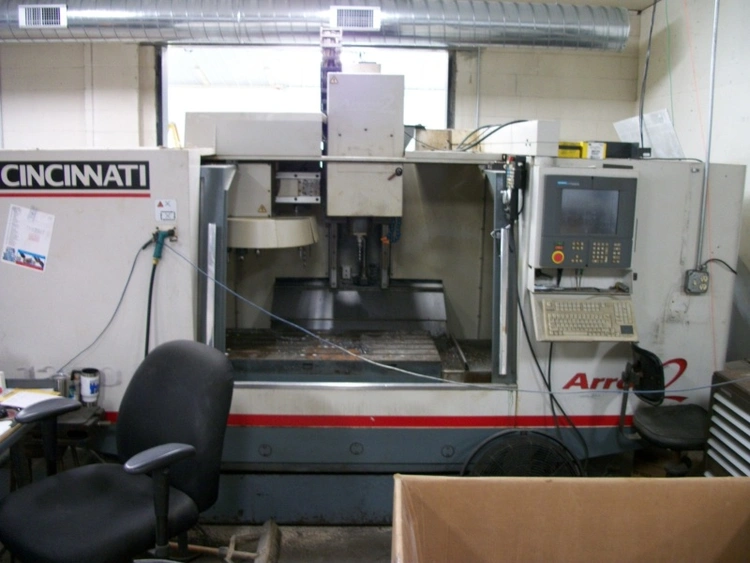 Used 2000 CINCINNATI ARROW Vertical Machining Centers | Two Spade Machinery LLC #507768