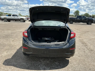 USED 2017 CHEVROLET CRUZE