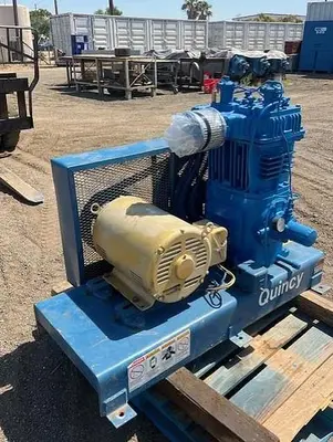 USED QUINCY 370