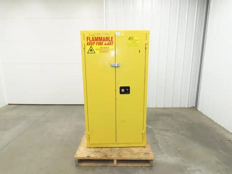 Used JAMCO _UNKNOWN_ Biological Safety Cabinets | Arrow Industrial #618111