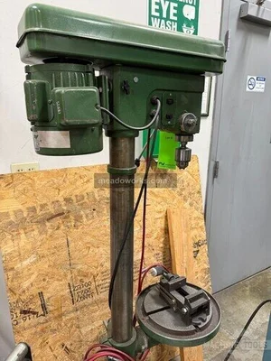 Used 1989 CENTRAL MACHINERY T-583 Heavy Duty & Sensitive Single Spindle Drills Illinois US | Meadoworks #1492244