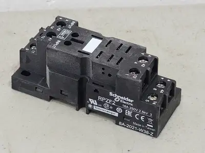 NEW SCHNEIDER ELECTRIC RPZF2