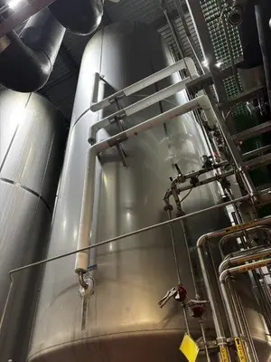 1995 MUELLER 16,600 GALLON Stainless Steel Tanks | Perry Equipment (2)