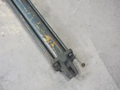 Pneumatic Air Cylinder 2.5" Bore x 16" Stroke