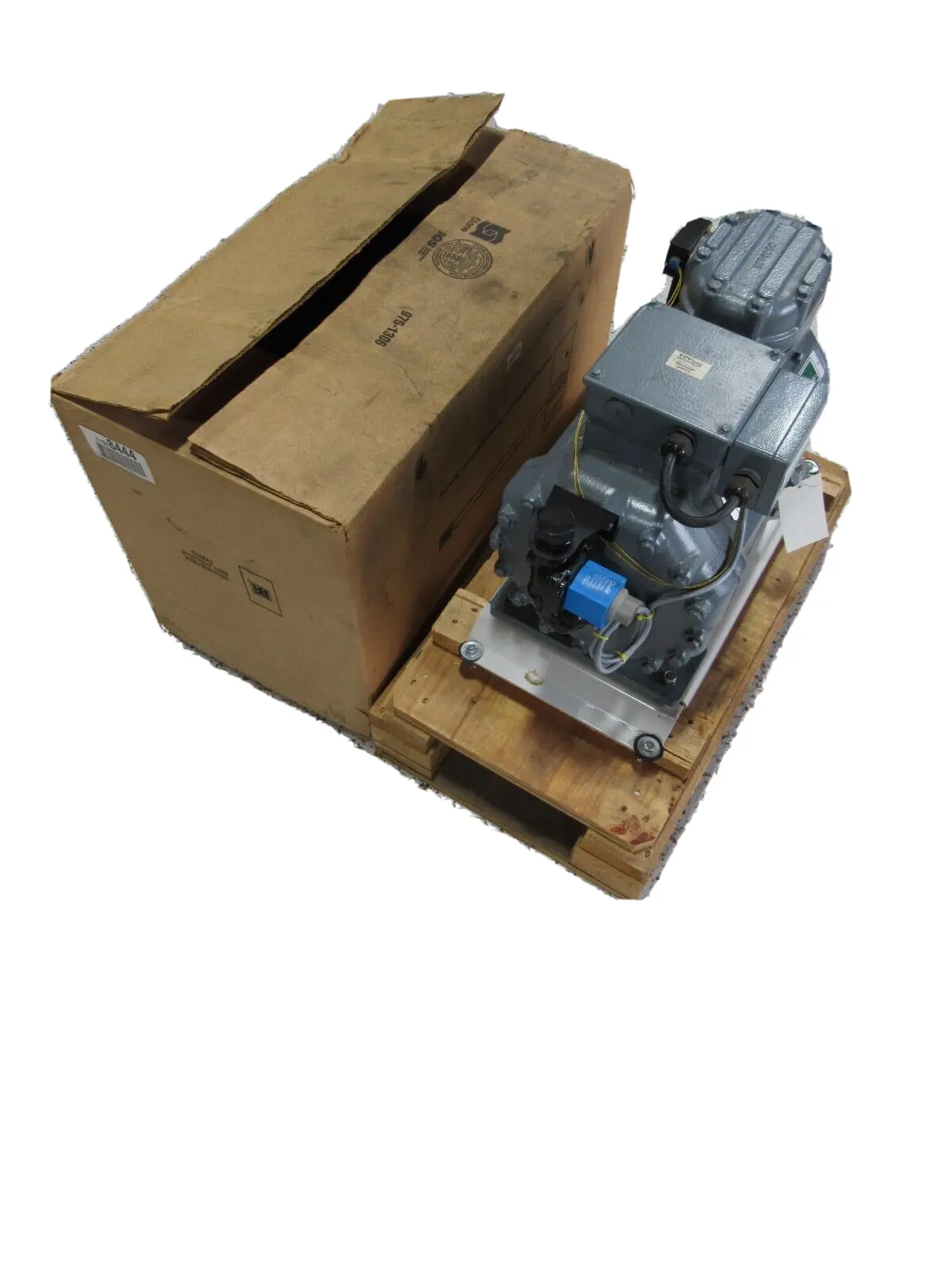 NEW COPELAND D2DB3-30X-TFD BM883/K15-52175 COMPRESSOR 460V 1872-1720