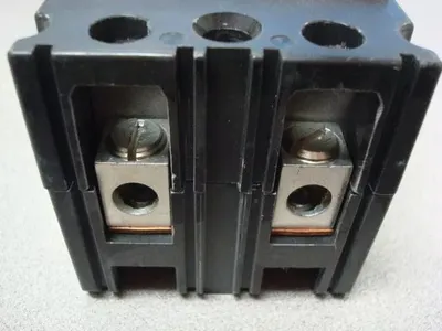Square D FAL22090 Industrial Circuit Breaker 90 Amp 240VAC 2 Pole Used