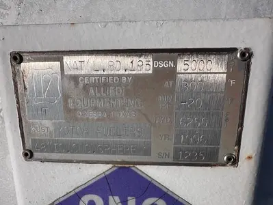 USED 1996 CNG NATIONAL BOARD