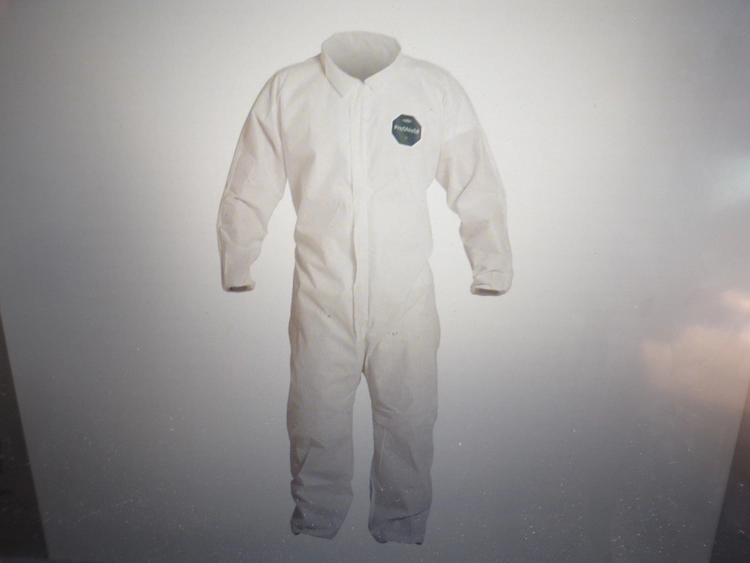 Used _UNKNOWN_ _UNKNOWN_ Apparel, Gloves, Lab Coats Michigan US | Miedema Asset Management Group #1577665