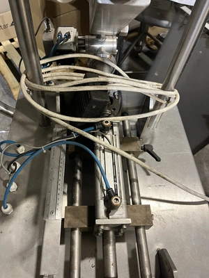 GMM S/S Single Head filler 50 to 150 ML