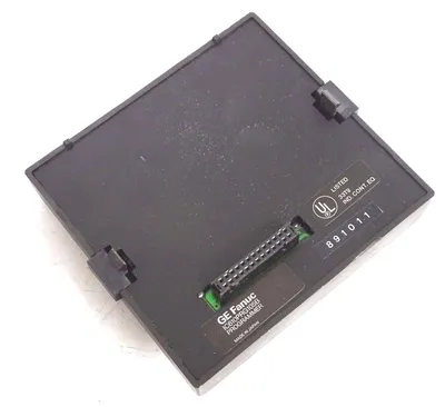 USED GE FANUC SERIES ONE IC610PRG105B PROGRAMMER HAND HELD WITH KEYSWITCH