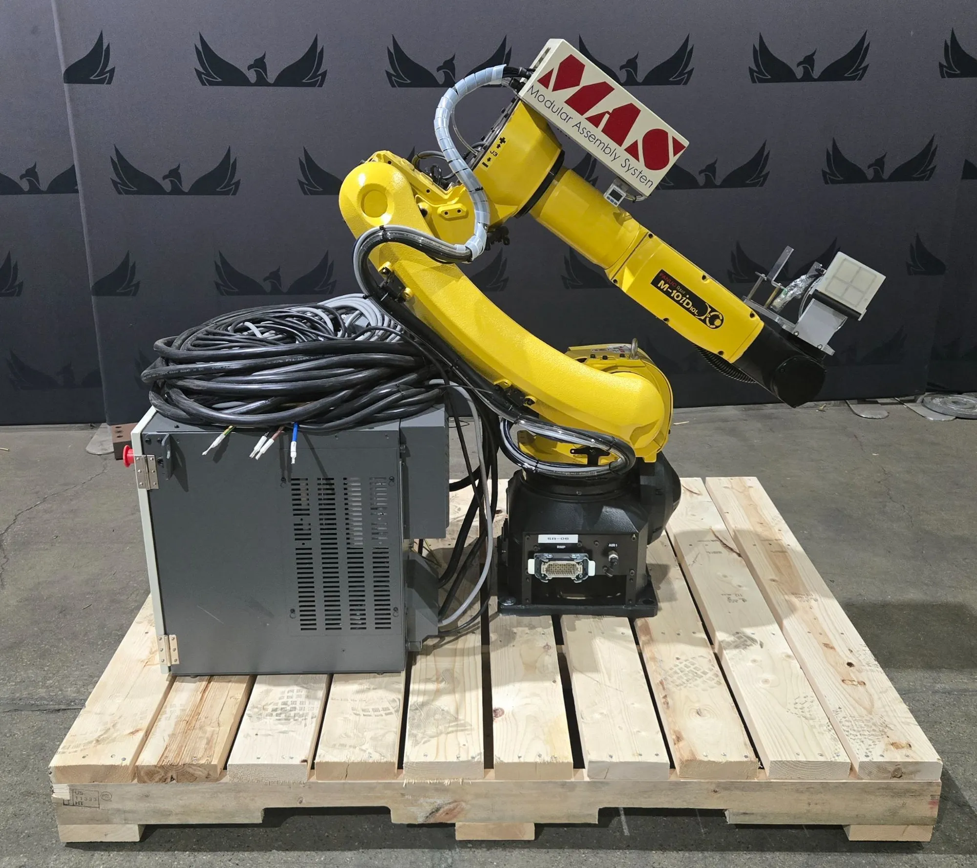 Used 2019 FANUC M-10iD/10L + R-30iB Plus Robots Michigan US | iGAM Industrial Marketplace #978208