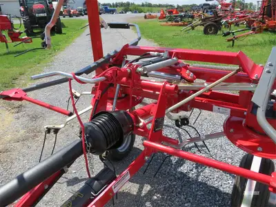New | in-Stock 2023 MASSEY FERGUSON TD524 Tedders Pennsylvania US | Zimmerman Farm Service #1410127