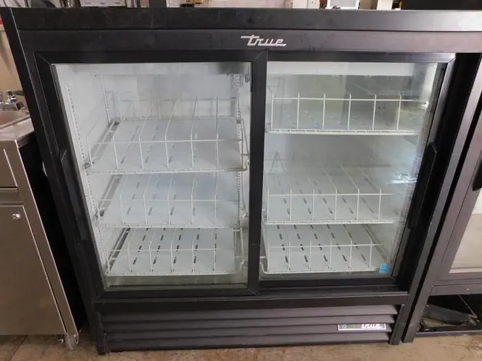 Used TRUE _UNKNOWN_ Display Refrigerators Georgia US | Southeast Restaurant and Supermarket Equipment Sales #925554