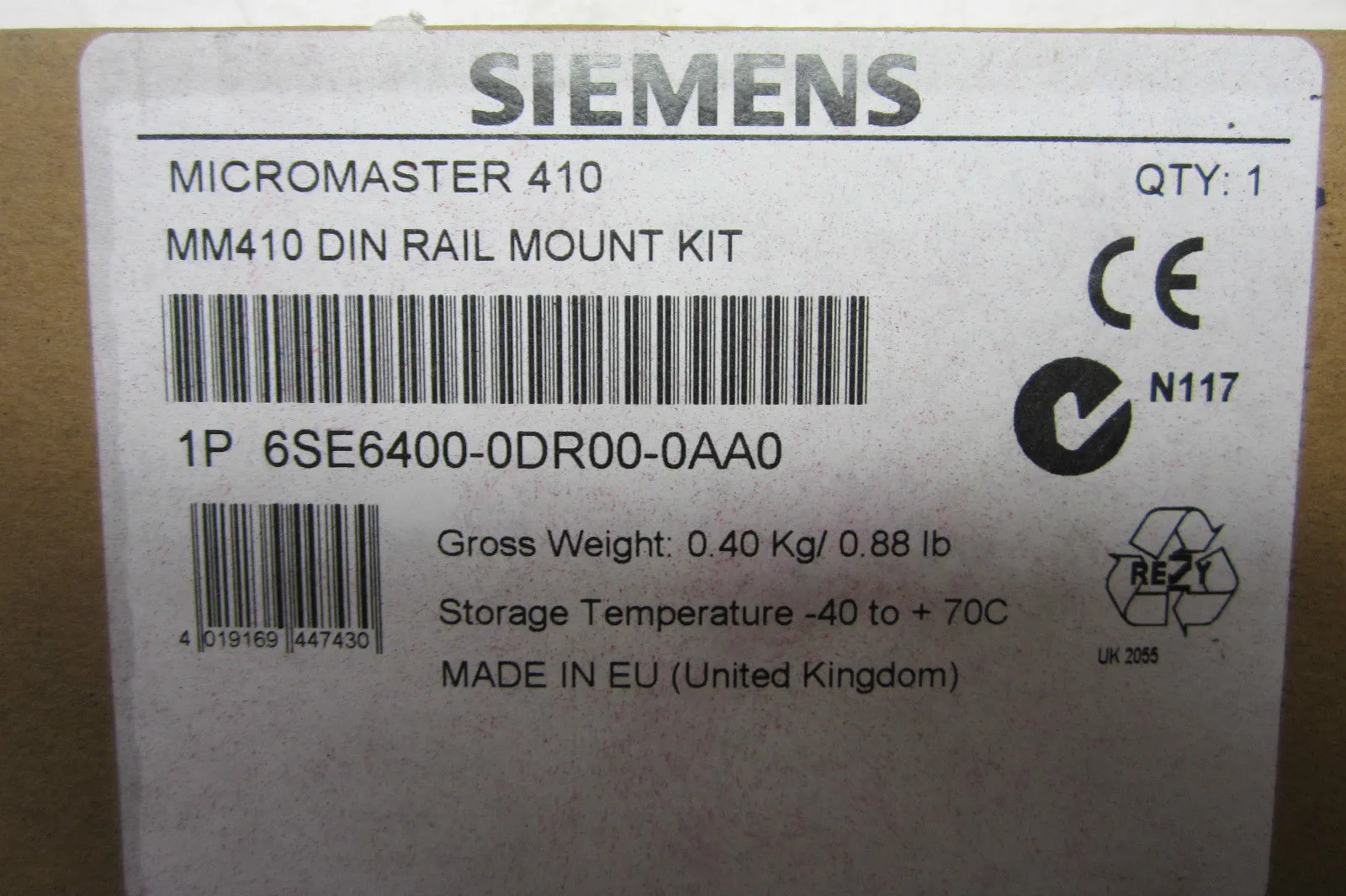 NEW SIEMENS 6SE6400-0DR00-0AA0 RAIL MOUNT KIT 6SE64000DR000AA0