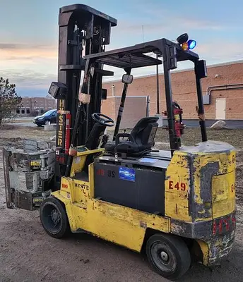 USED 2004 HYSTER E100XL3S