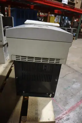 ABB ACS601-0100-5-S00B1200801 FREQUENCY CONVERTER DRIVE 380-500 V AC MAX #CC-28