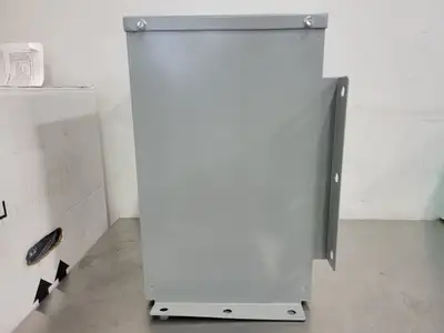 NEW SQUARE D PFC4015F