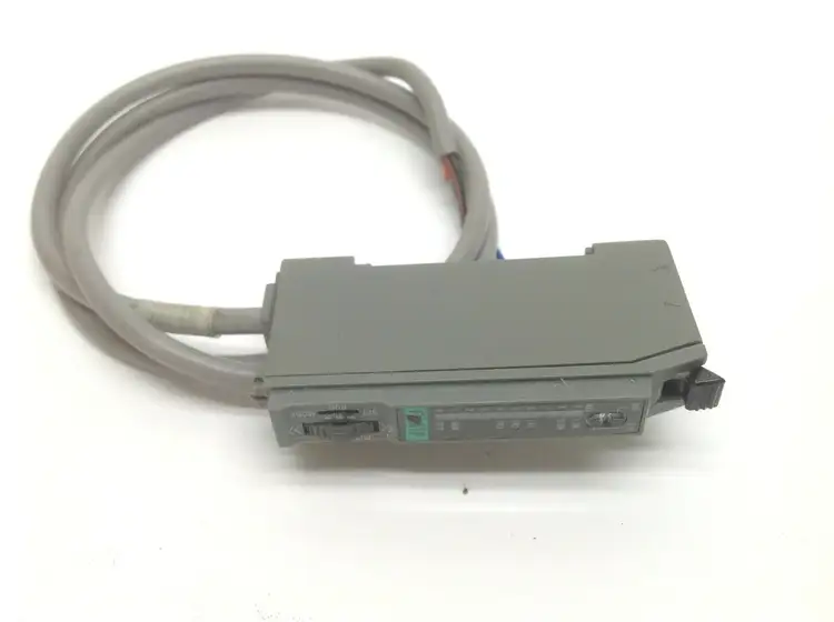 Used SUNX _UNKNOWN_ Photoelectric Sensors | Maverick Industrial Sales #1103347