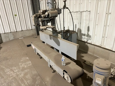 Used _UNKNOWN_ _UNKNOWN_ Sewing Equipment Idaho US | Tri-Steel Manufacturing #1557155