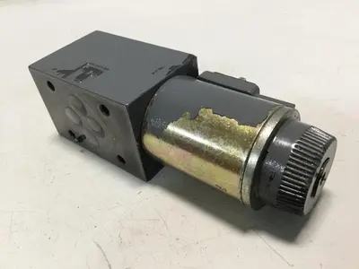 USED VICKERS DG4V3S22AMUHL760EN490