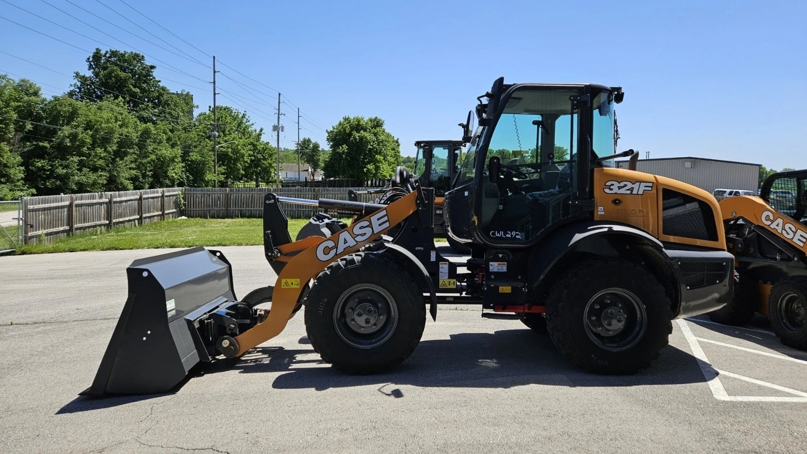 USED 2024 Case 321F