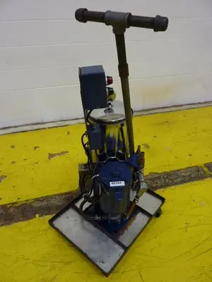 USED MAIN MANUFACTURING VACUUM394