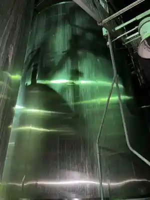 11000 gallon stainless steel tank