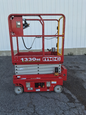 USED 2023 MEC 1330SE