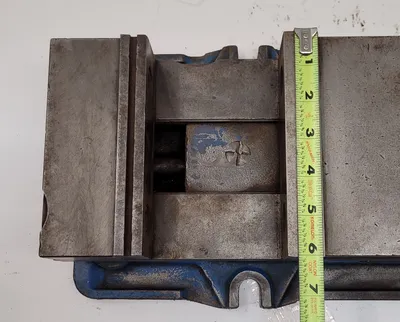 KURT D688 AngLock Vise Vises | Machinery Central (3)