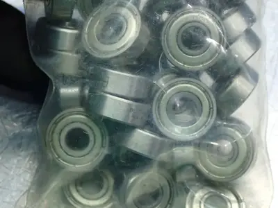 Unknown Roller Bearings, 44pcs - Alb14