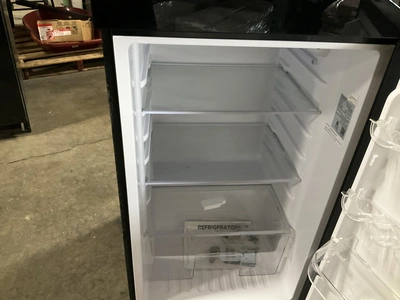 Used GE PPV10R5YBRBB Refrigerators Michigan US | Miedema Asset Management Group #1443109
