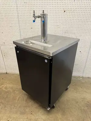 Used Beverage Air Used 24" Beverage air BM23-B-142 Refrigerated Kegerator Beer Equipment Illinois US | Falcon Restaurant Supply #1373896