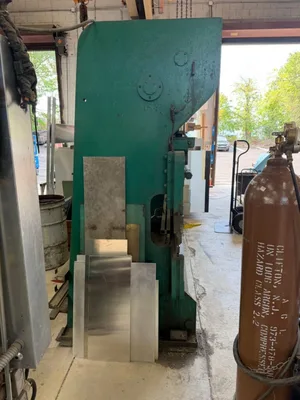 Used CHICAGO 8L10 Press Brakes Georgia US | The Equipment Hub #1458278