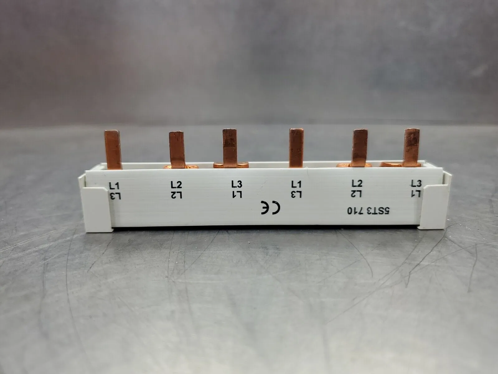 Siemens 5ST3 710 16mm² 3-Phase 6-PIN Bus Bar - 4IN. 4E-18