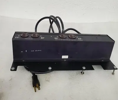 REMOTELY CONTROLLED OUTLET AC115/230V