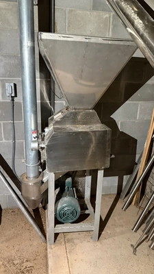 Grain Mill with Auger Feed