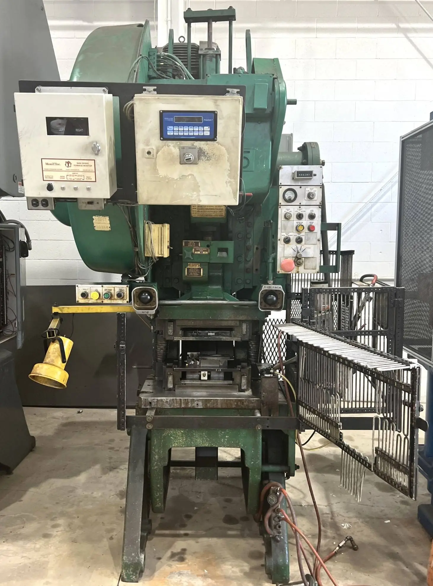 USED 1975 MINSTER MINSTER 101-5D PRESS