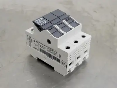 USED ALLEN-BRADLEY 1492-FB3C30-L