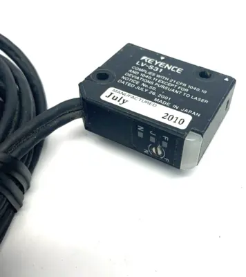 LV-S31 | Keyence  Sensor Head Spot Reflective Distance Definite Reflective - Used