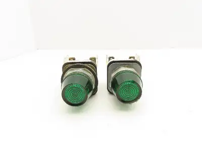 Allen Bradley 800T-QH24G Green Pilot Light 30mm Lot of 2
