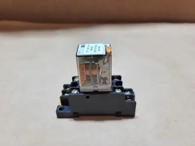 10A 24V/240V Relay w/ 15A 240V Socket