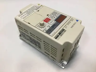 USED YASKAWA CIMR-J7AA20P2