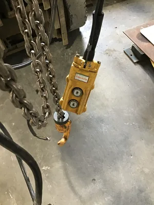 1 Ton Harrington Chain Hoist IC-BN 60Hz 0.85 Motor (missing end cap)