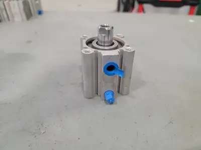 USED SMC NCQ2L40-25DZ