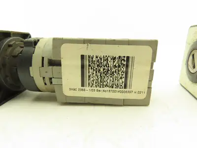 ABB WAW937/8ZM 3HAC 2355-1/03 Control Switch 2-Position 25A 690V NO KEY Lot of 2