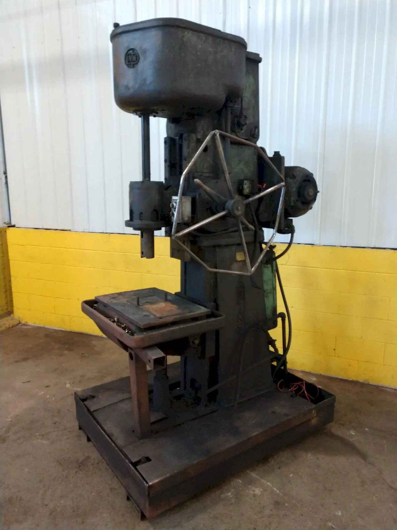 24" DEFIANCE MACHINE WORKS MODEL 200 SINGLE SPINDLE DRILL: STOCK #13426