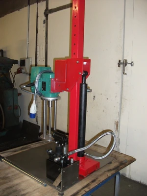 Lab s/s Hydraulic Raise Lower Stand