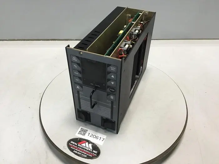 USED HUSKY 9152
